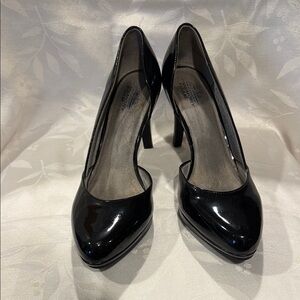 Life Stride Glossy Black Women's Heels